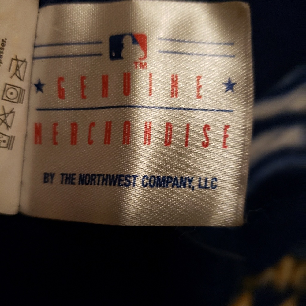 Yankees Robe/Blanket - Picture 4 of 5